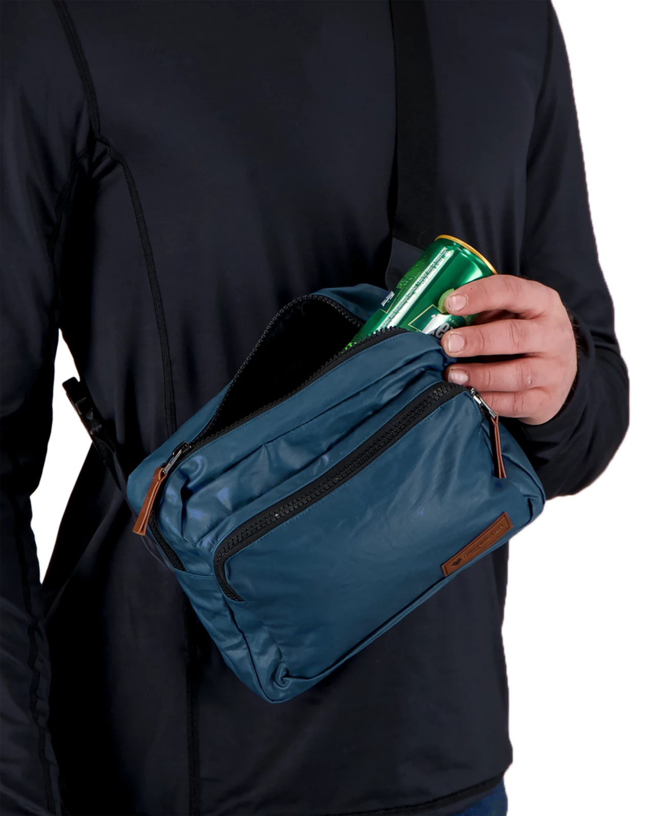 Obermeyer Hip-ster Bag - Passport 7 Obermeyer Hip-ster Bag - Passport - Image 5